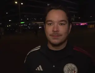 Ajaxfans verlaten verdrietig en boos Johan Cruijff Arena