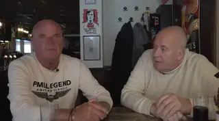 Kale & Kokkie en de trainerscarrousel van Ajax