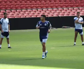 Ajax-aankoop Leonardo laat kwaliteiten zien op training