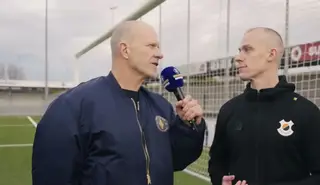 Maxim Hartman bezoekt bekerheld uit Katwijk