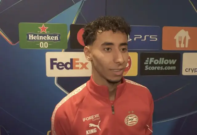 PSV vernedert Napoli en is klaar voor Feyenoord