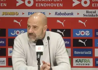 Bosz na winst tegen Volendam nog ziek van uitglijder
