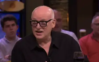 René van der Gijp reageert op de WK-loting Oranje