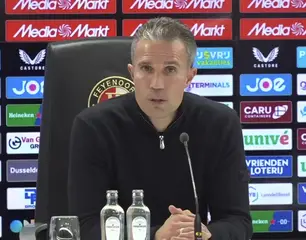 Van Persie openhartig over contactsituatie Timber