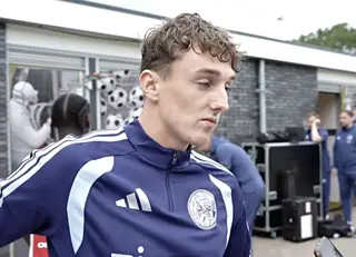 Baas ziet verandering bij Ajax onder Míchel