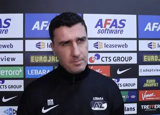 Martens kraakt Ajax-code, harde woorden in winterstop