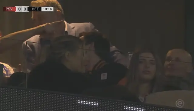Samenvatting PSV-Heerenveen 3-1 (Jutta Leerdam op tribune)