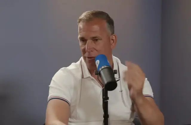 ‘Ajax-publiek omarmt voetbal van trainer Michel’