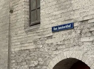 De mannen achter het Ron Janskerkhof