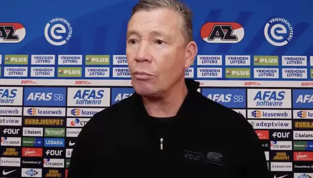 Moet Echteld volgend seizoen trainer blijven bij AZ?