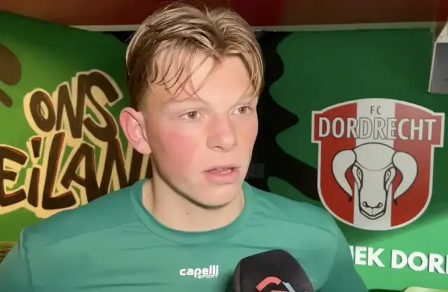 Jan Plug debuteert met overtuigende zege voor FC Dordrecht