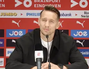 Prachtig afscheid Luuk de Jong bij PSV-Eagles