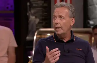 Valentijn Driessen kraakt outfit van Virgil van Dijk van 56.000 euro