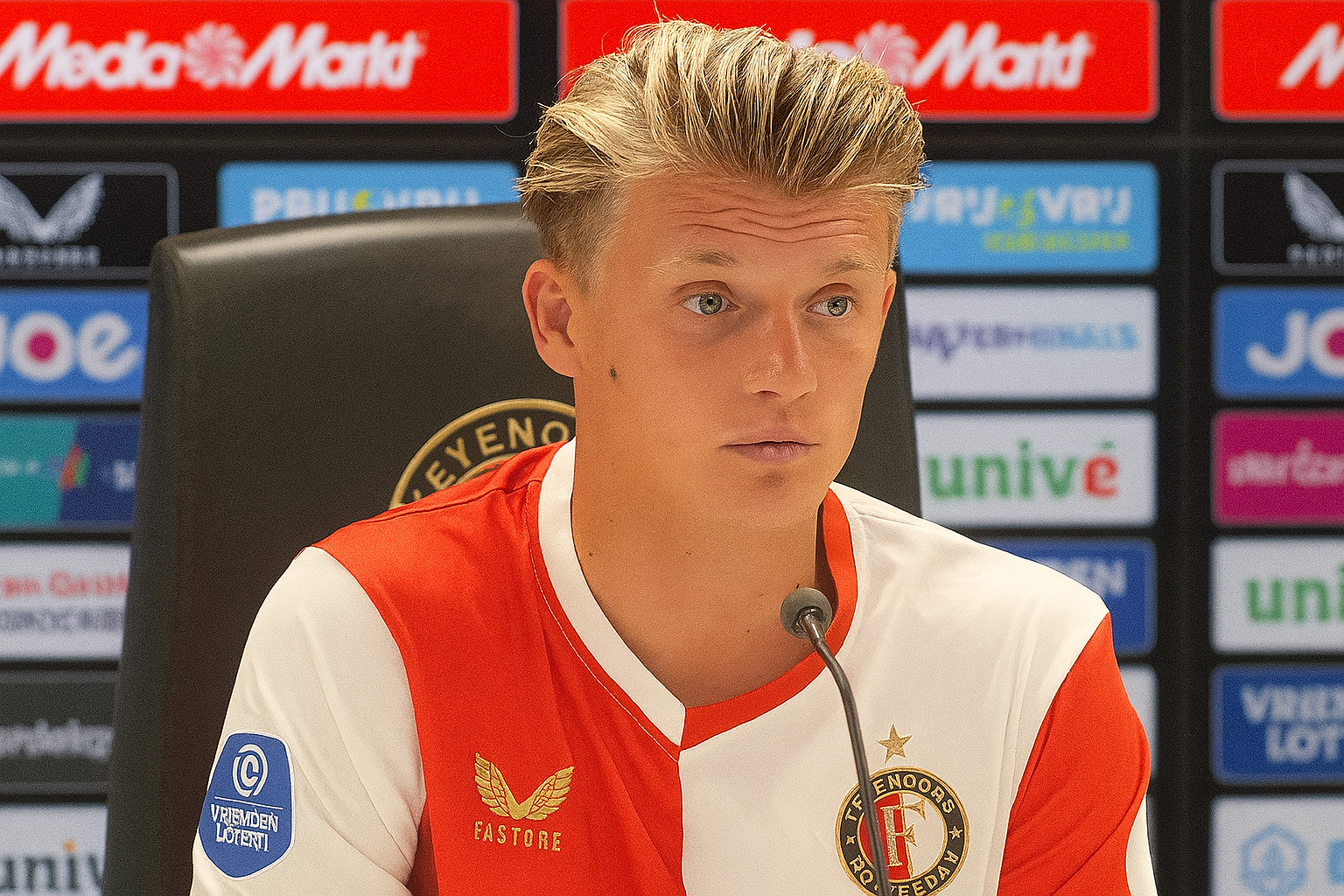 Steijn over zijn samenwerking met Valente: “Als hij ze goed neerlegt, schiet ik ze wel binnen.”